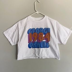 Brandy Melville short sleeve cropped tee